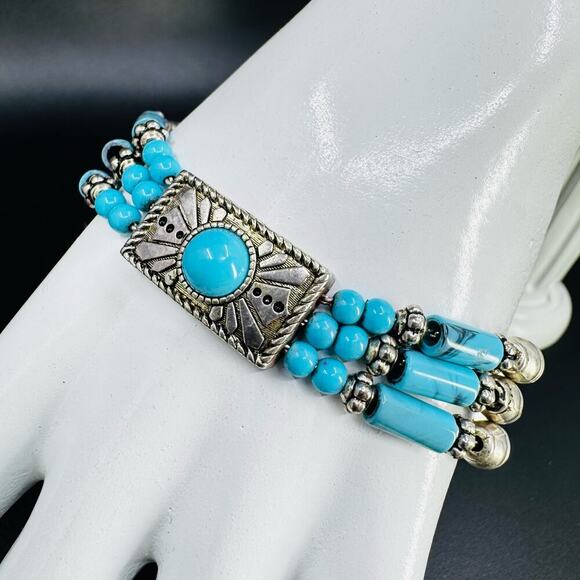 Premier Designs Bracelet Three Strands Blue Multi-Shape Beads Silver Plated 7.5" - Picture 7 of 13